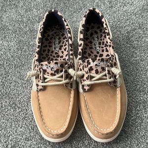 NWOT Sperry Sz 5 Women’s Leopard Top Siders